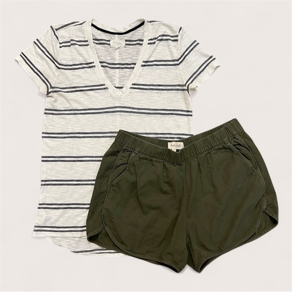 Madewell Pullon Olive Green Shorts and Lou & Gray VNeck Stripe Top Size Small